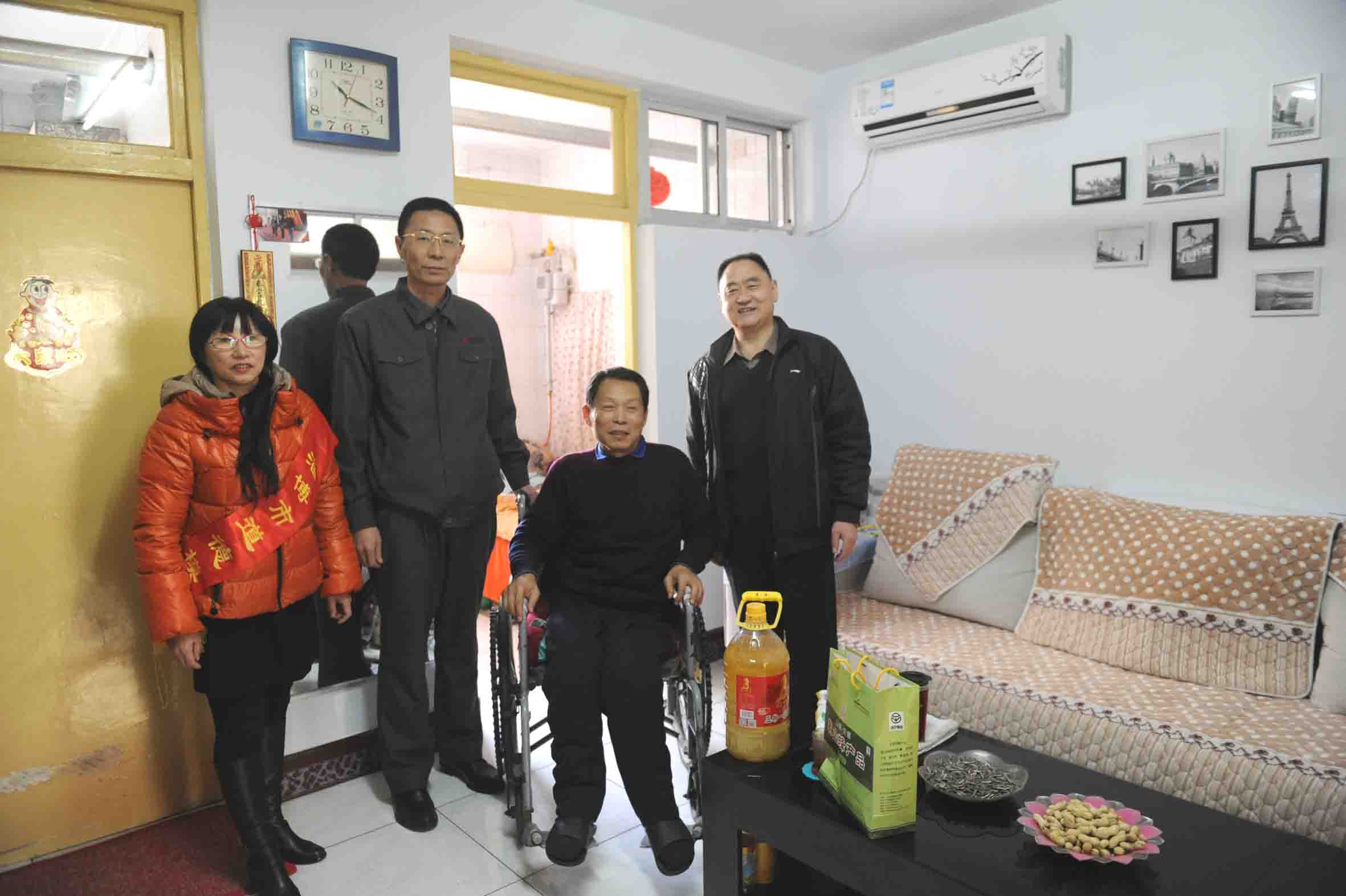协会王兴辉到金岭铁矿送温暖 076.jpg